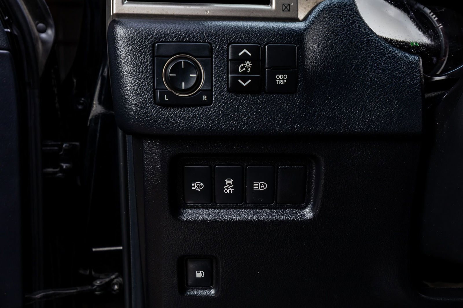 Used 2020 Lexus GX 460 Premium w/ Premium Package AWD/4WD image 22