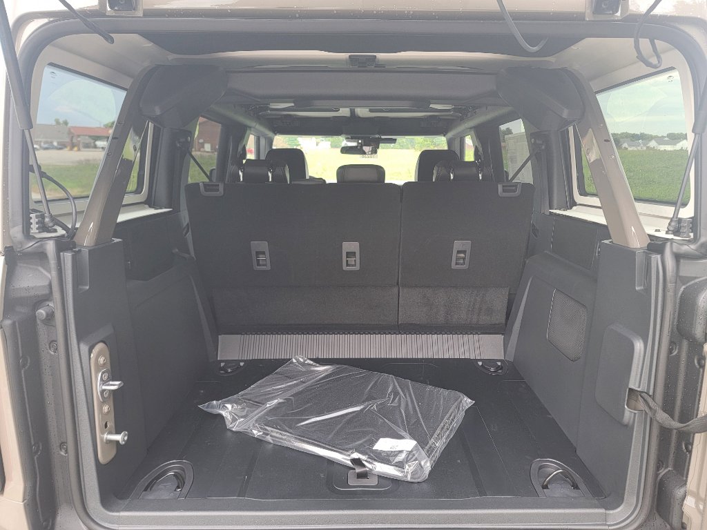 New 2025 Ford Bronco Badlands image 14