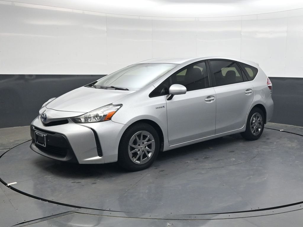 Used 2017 Toyota Prius V Two image 8