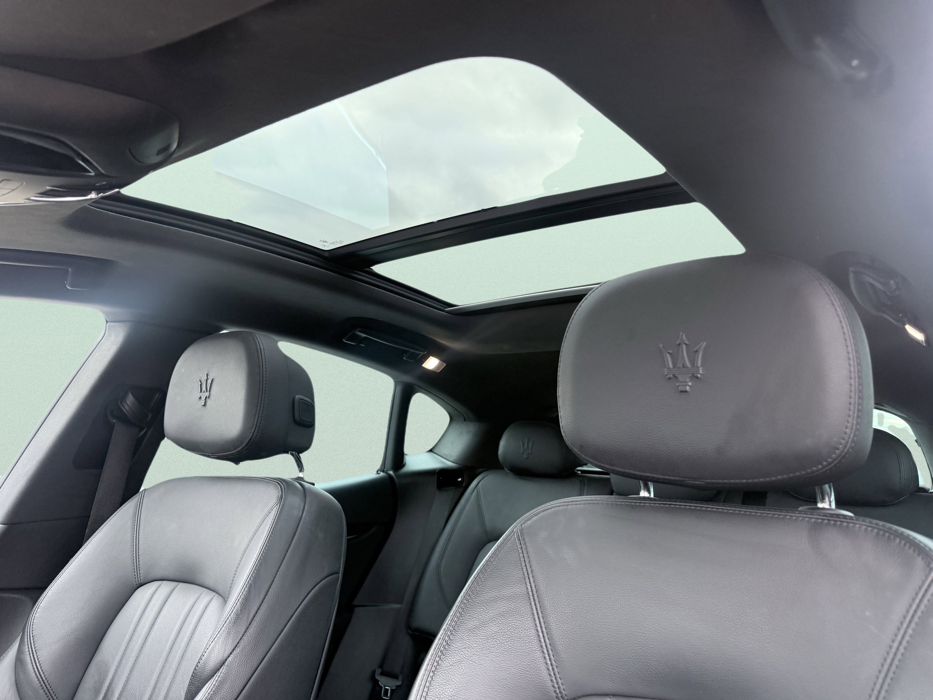 Used 2023 Maserati Levante Modena image 36