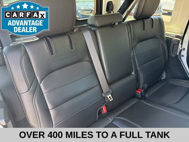 Used 2023 Jeep Wrangler Unlimited Sahara AWD/4WD image 28