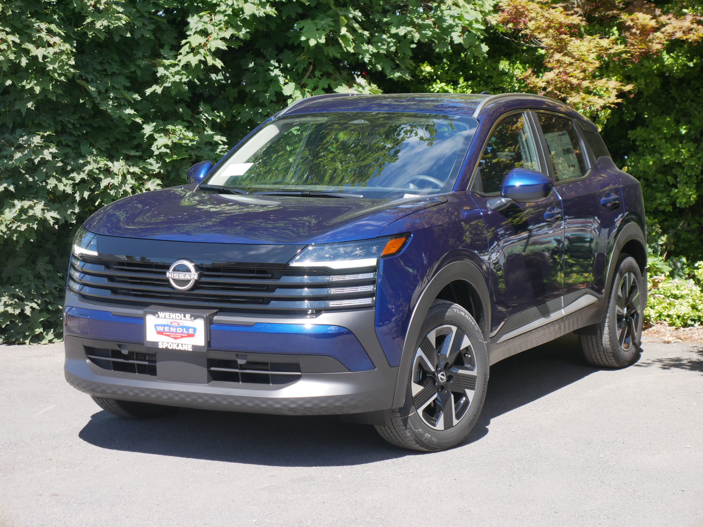 New 2025 Nissan Kicks SV w/ SV Premium Package image 2