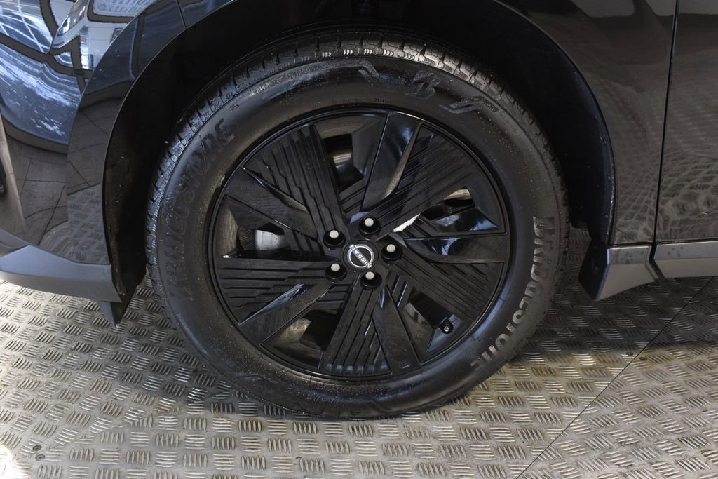 Used 2025 Nissan Murano SV image 35