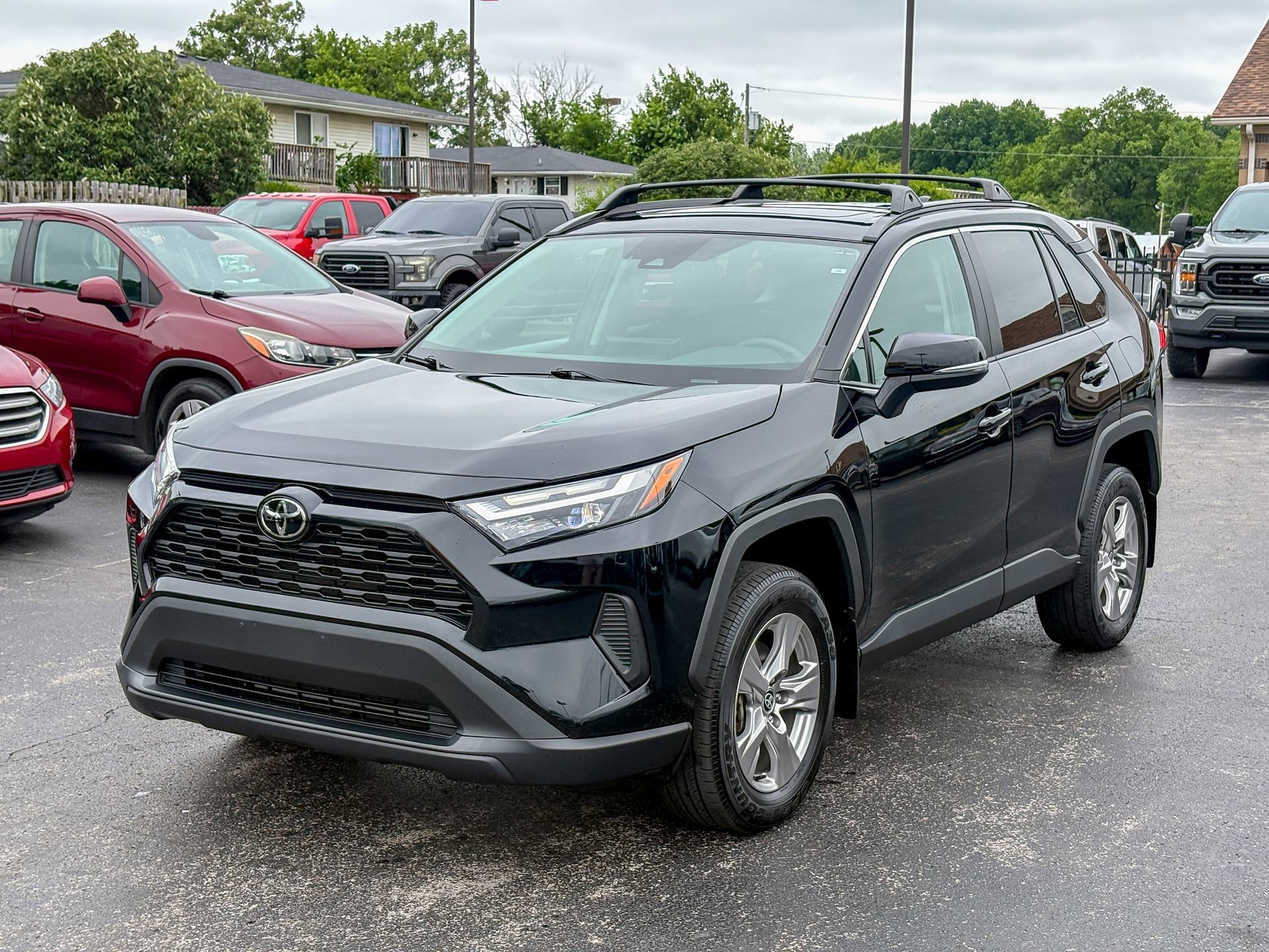 Used 2023 Toyota RAV4 XLE w/ Convenience Package AWD/4WD image 7
