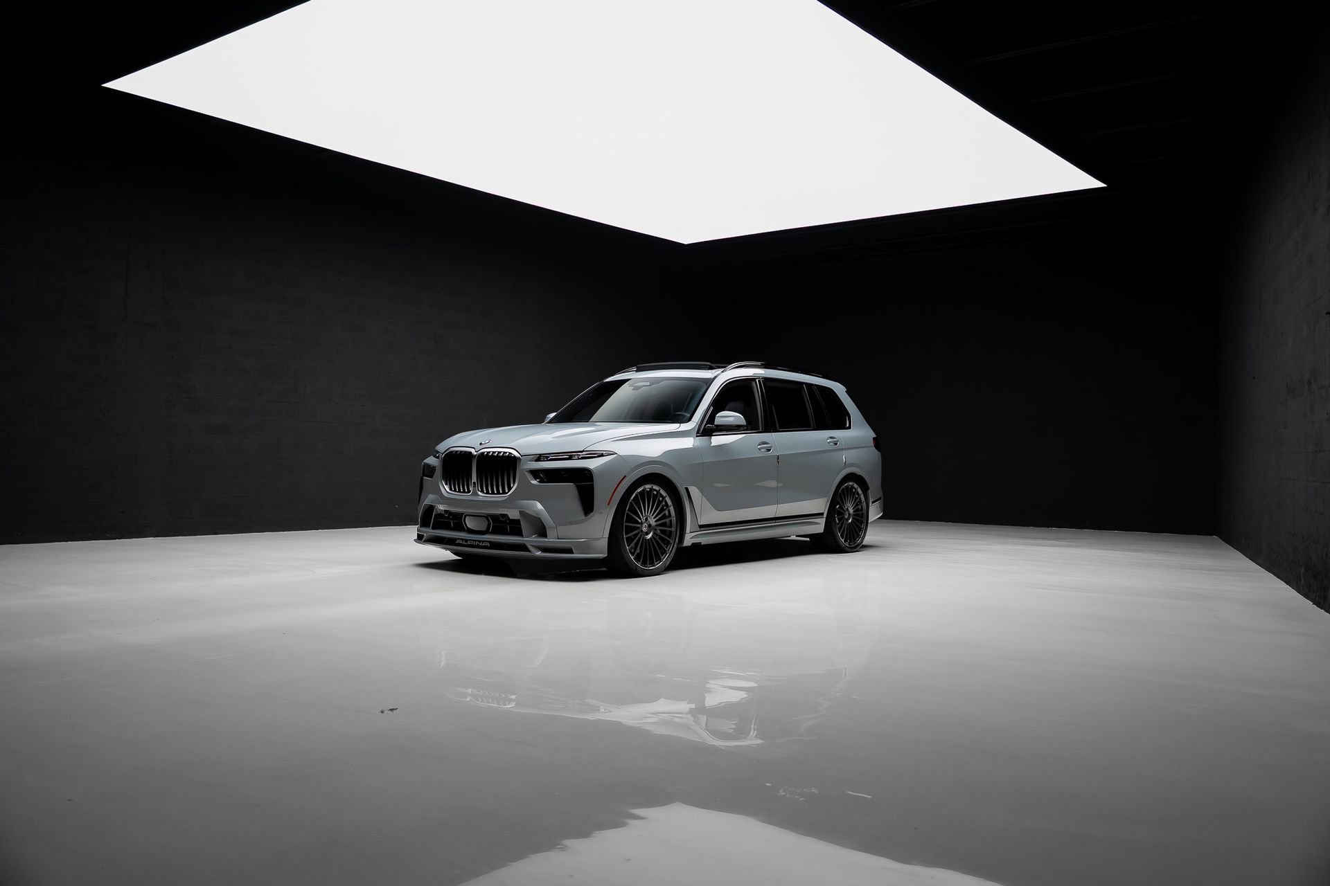 Used 2024 BMW ALPINA XB7 AWD/4WD image 91