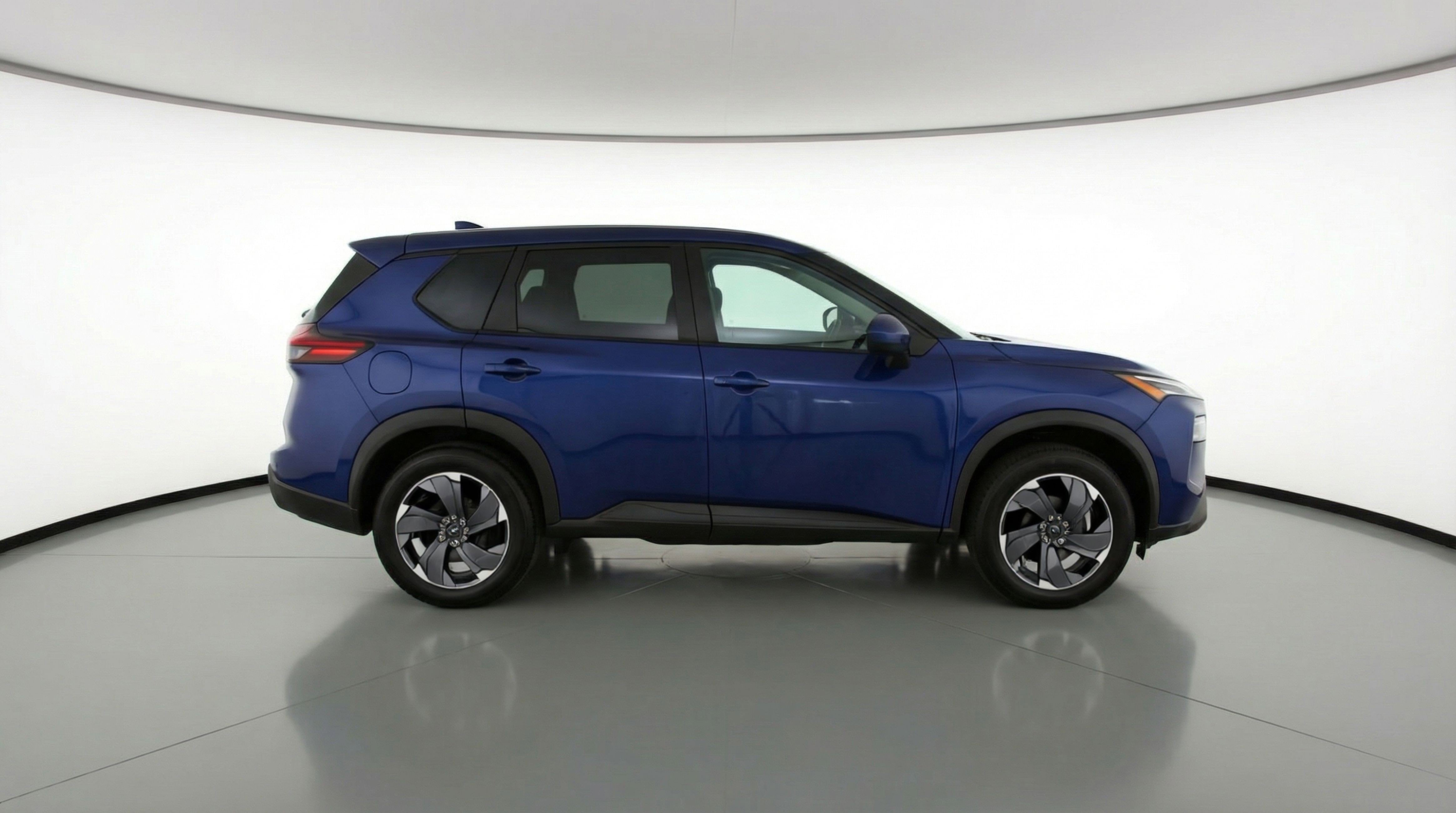 Used 2025 Nissan Rogue SV FWD image 11