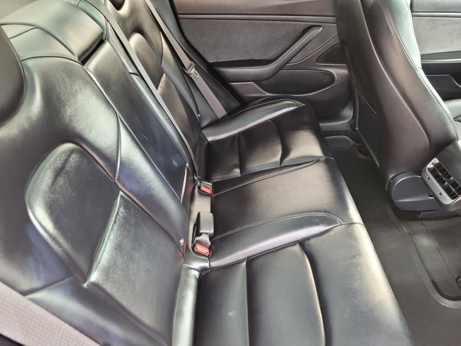 Used 2018 Tesla Model 3 Long Range image 12