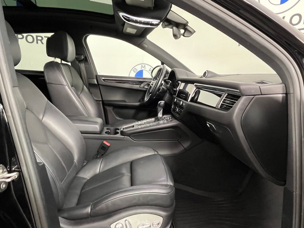 Used 2020 Porsche Macan S AWD/4WD image 24