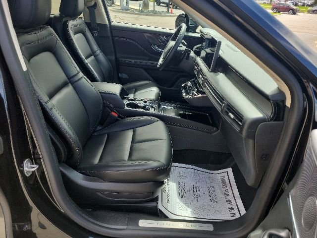 Certified 2024 Lincoln Corsair AWD image 27