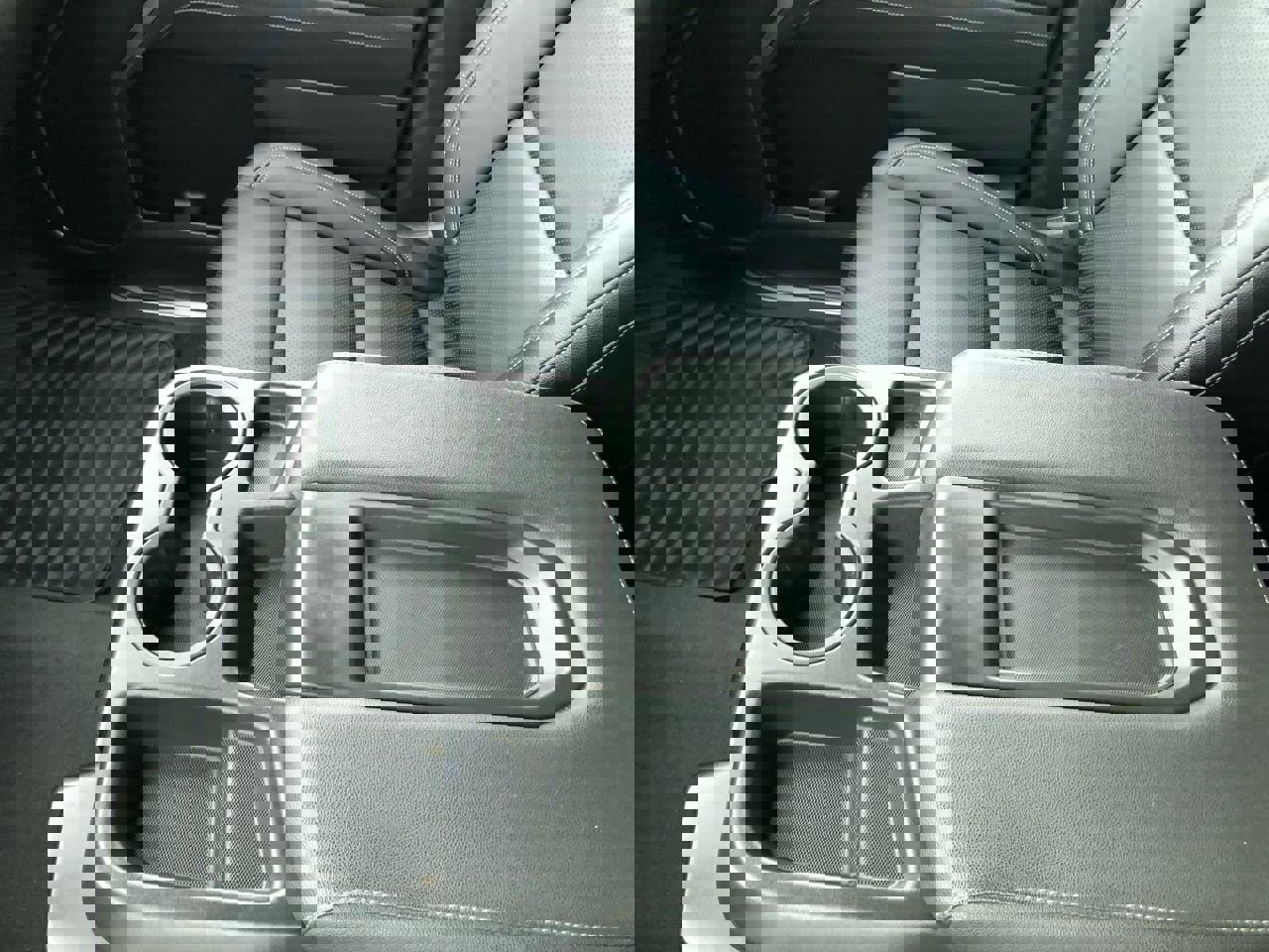 Used 2022 Chevrolet Silverado 1500 LT w/ Z71 Off-Road Package image 17