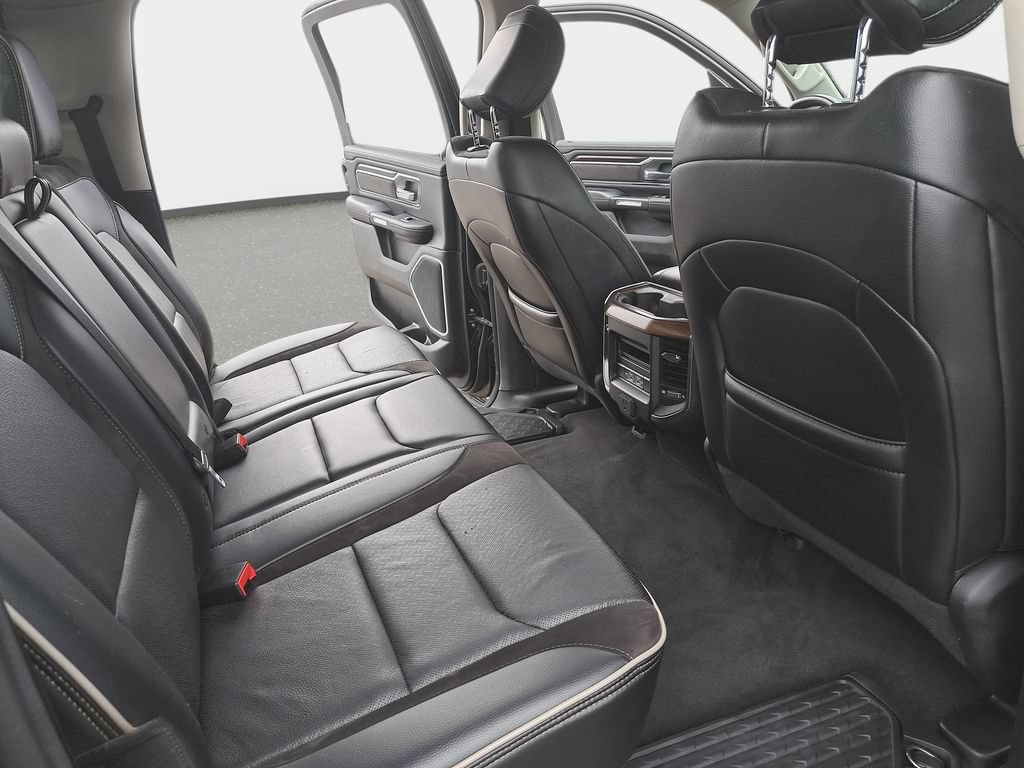 Used 2022 RAM 1500 Laramie AWD/4WD image 12