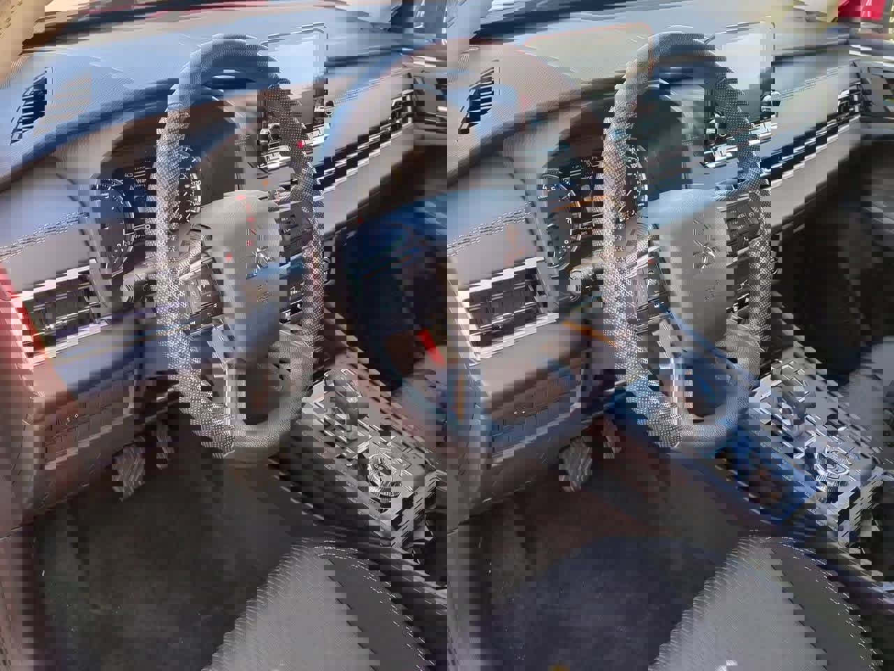 Used 2022 Mitsubishi Outlander ES image 2