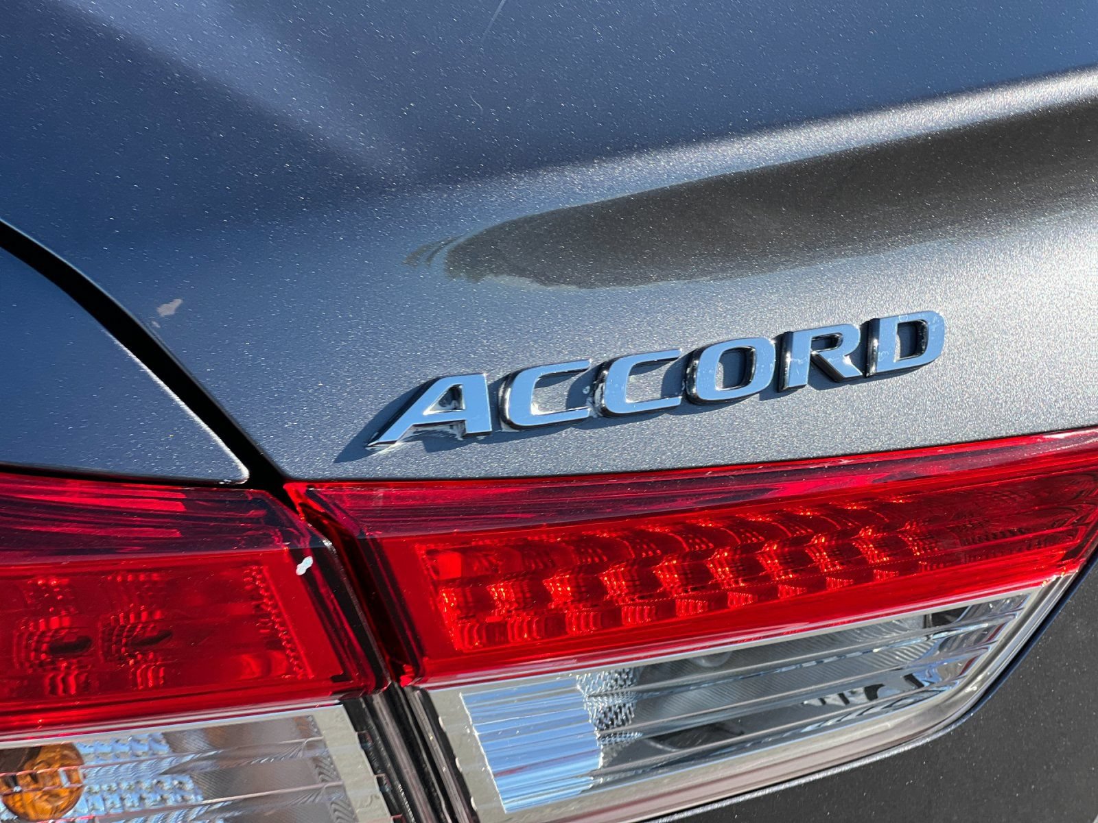 Used 2021 Honda Accord EX-L image 24