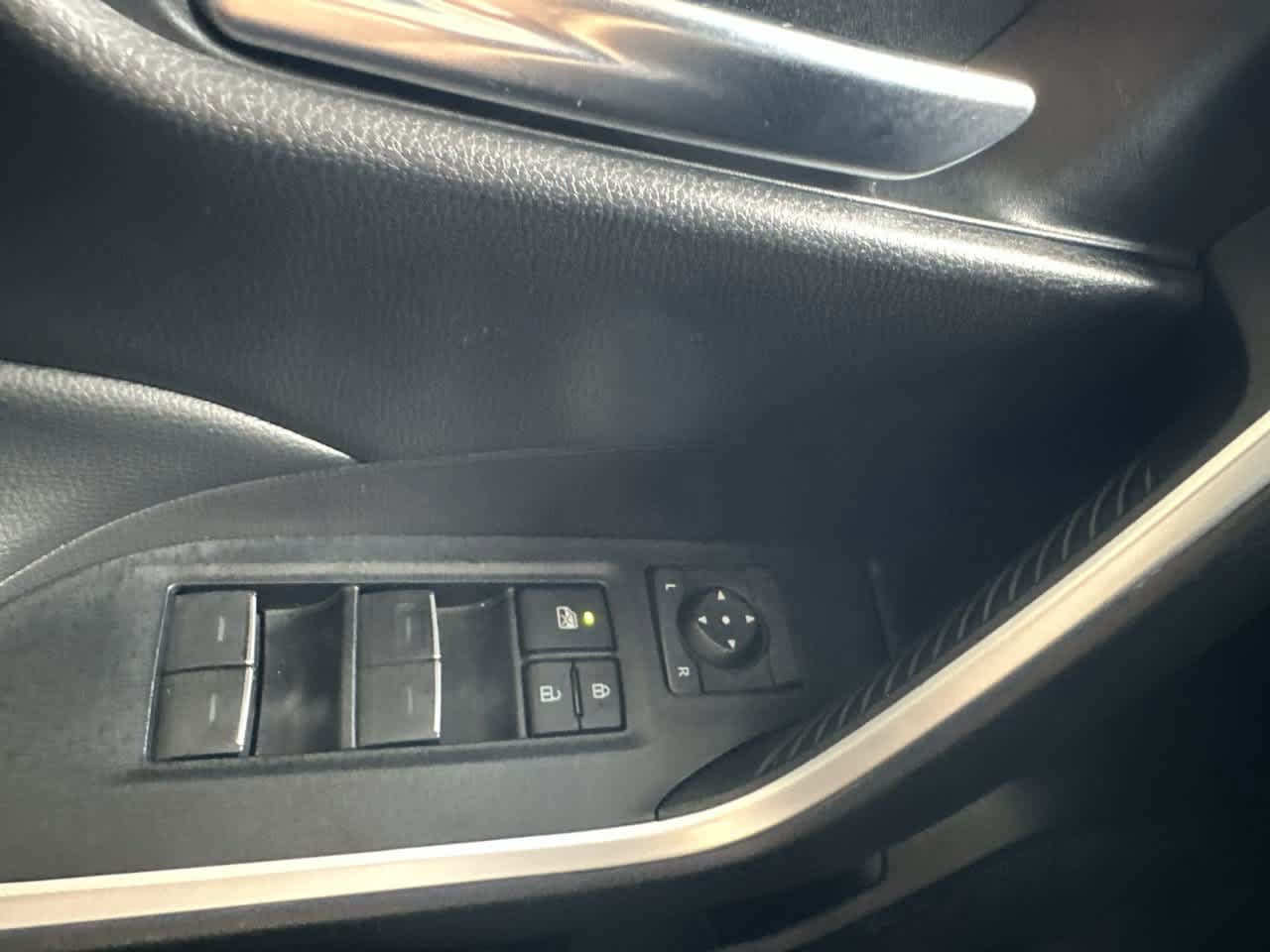 Used 2024 Toyota RAV4 XLE FWD image 17