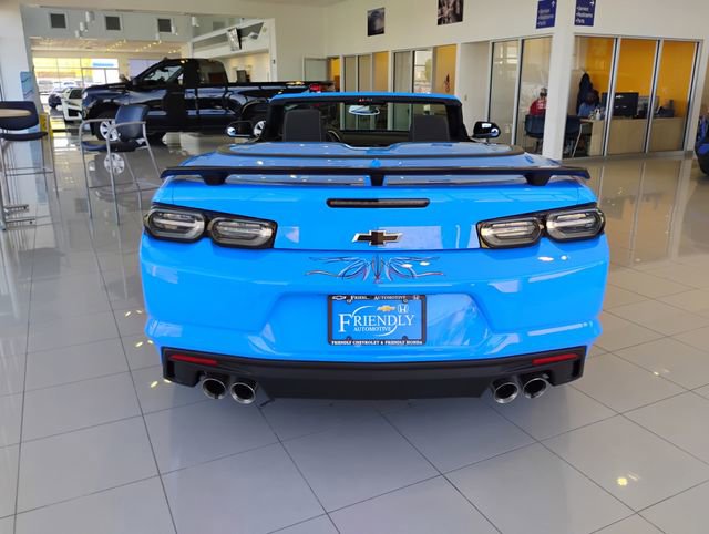 Used 2022 Chevrolet Camaro LT RWD image 5