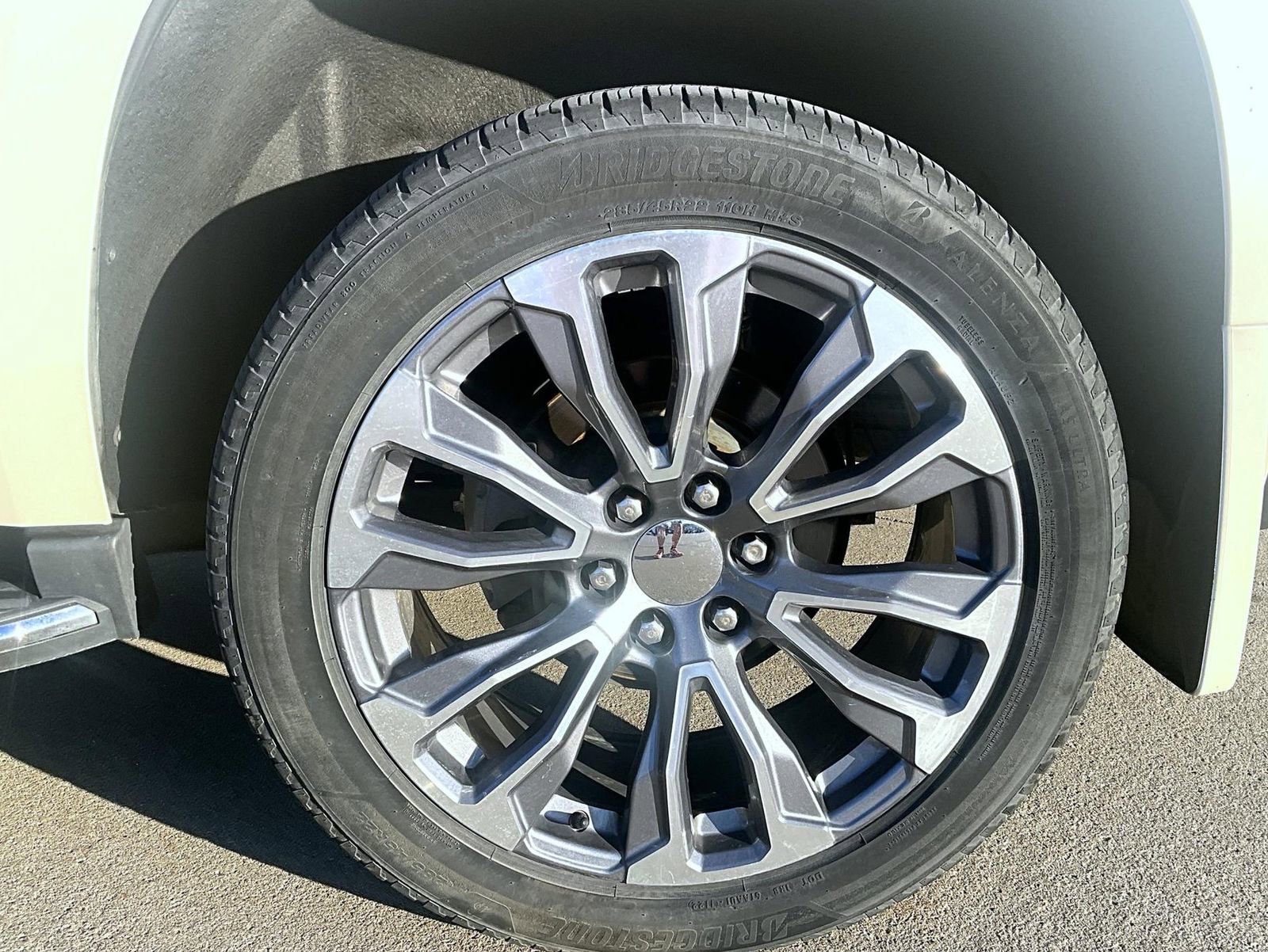 Used 2015 GMC Yukon Denali w/ Touring Package image 27