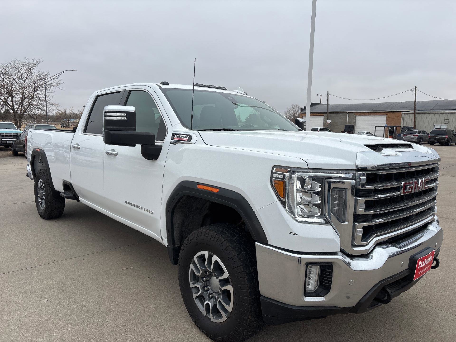 Used 2023 GMC Sierra 2500 SLT w/ SLT Preferred Package image 10