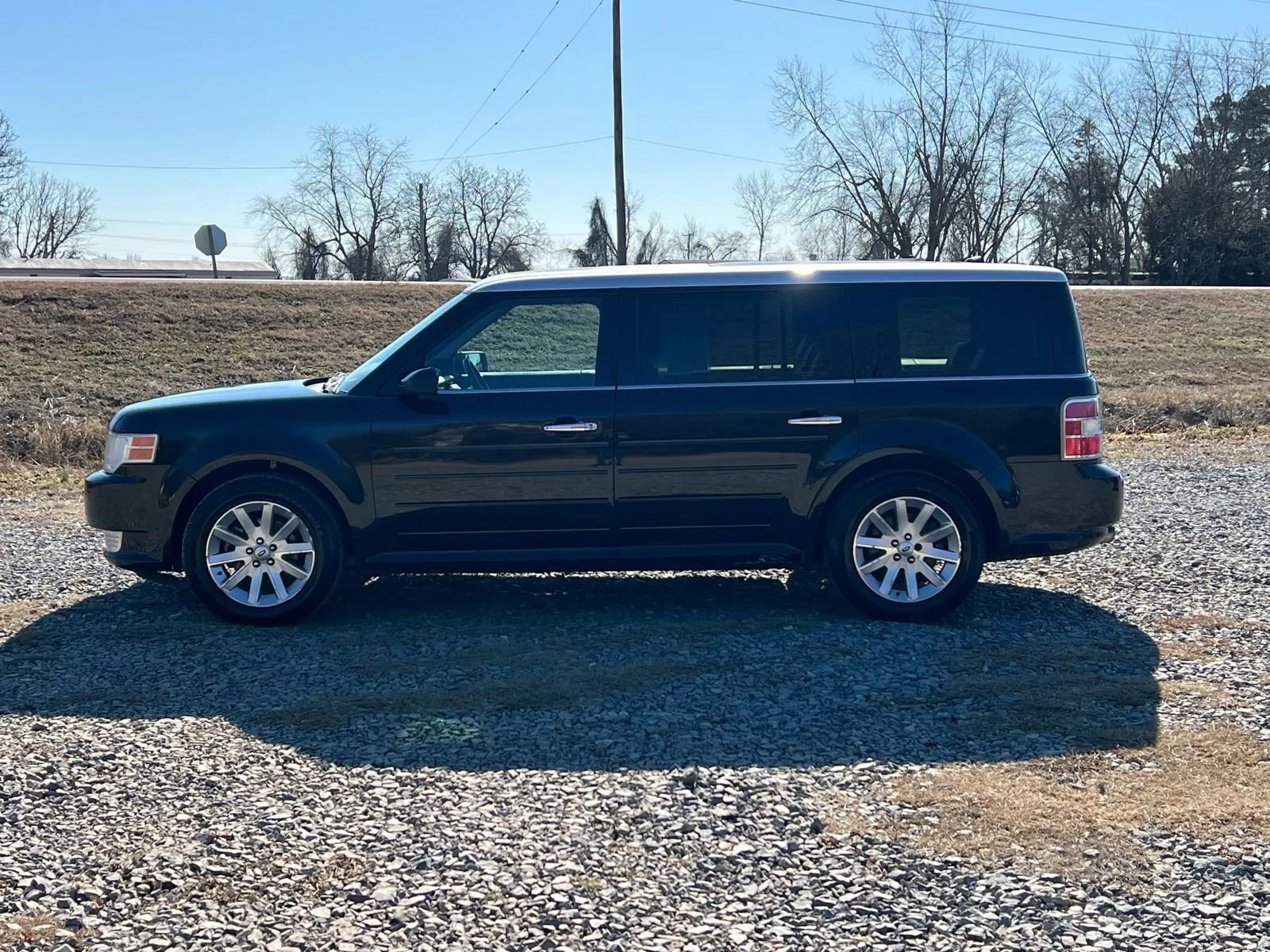 Used 2011 Ford Flex SEL w/ Rapid Spec Order Code image 15