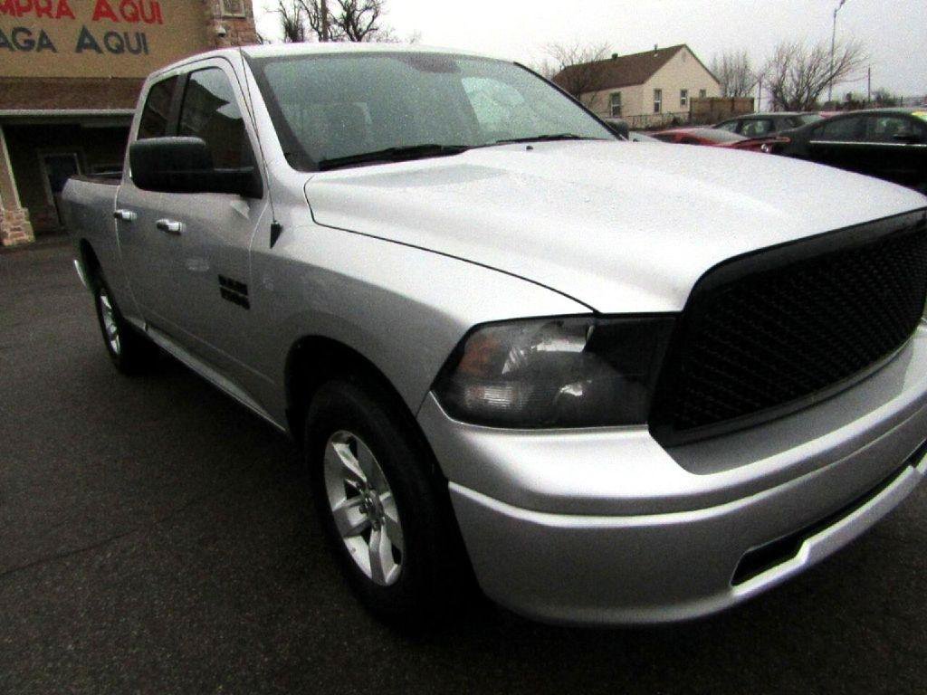 Used 2018 RAM 1500 Classic SLT RWD image 3