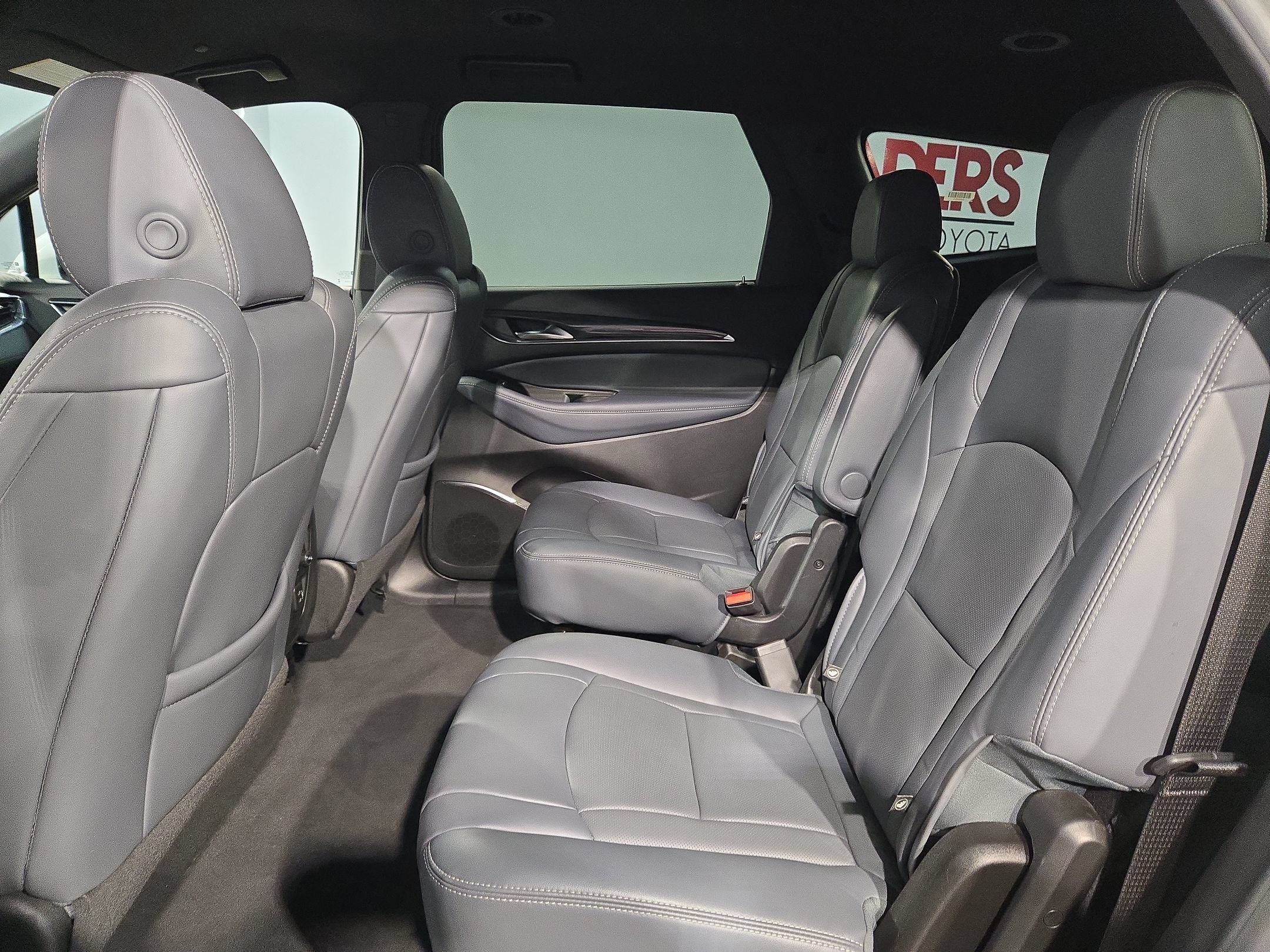 Used 2024 Buick Enclave Premium FWD image 35