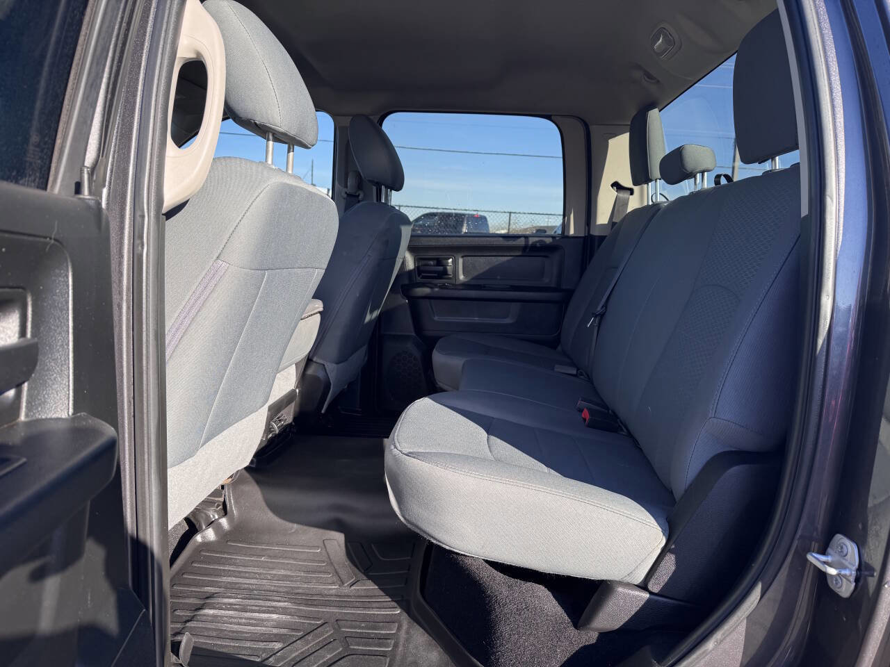 Used 2018 RAM 2500 Tradesman w/ Chrome Appearance Group image 6