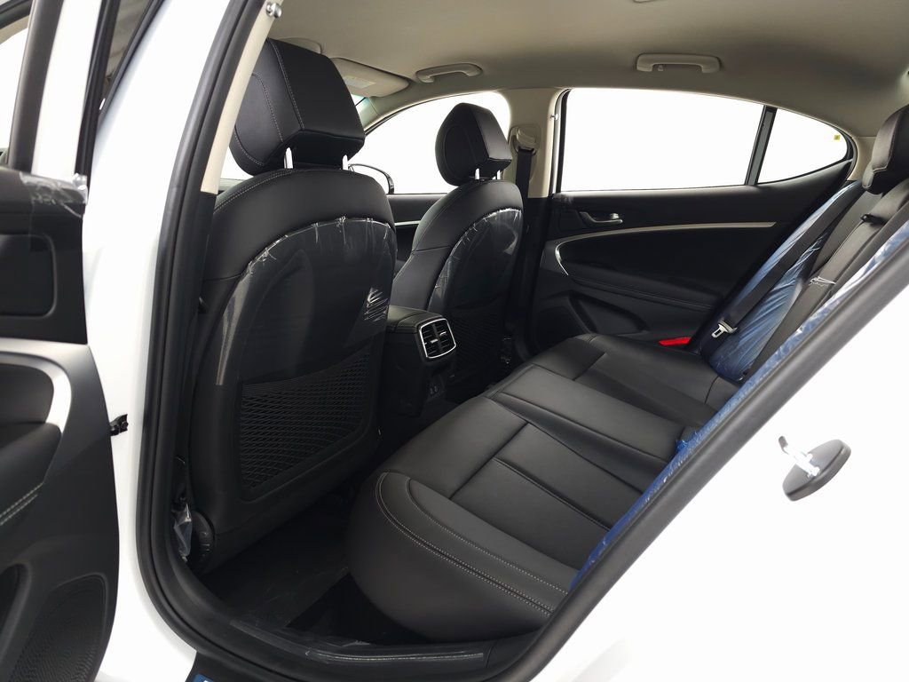 Used 2026 Genesis G70 2.5T image 24