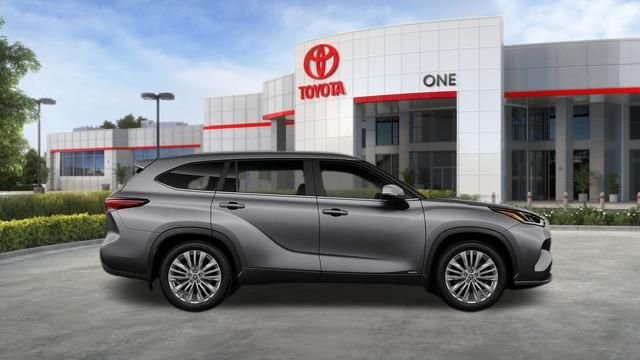 New 2026 Toyota Highlander Platinum AWD/4WD image 16