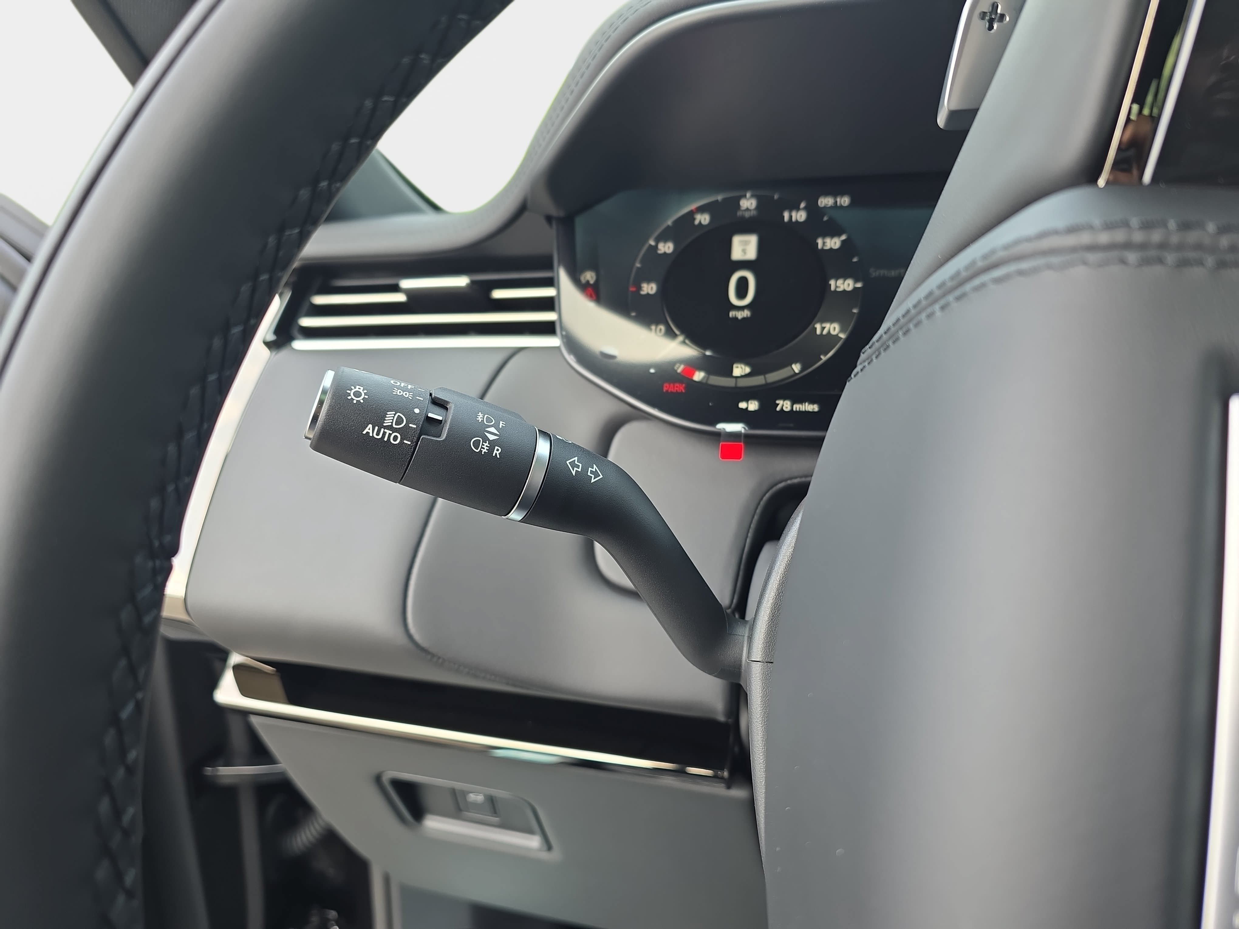 New 2026 Land Rover Range Rover Sport Dynamic SE AWD/4WD image 26