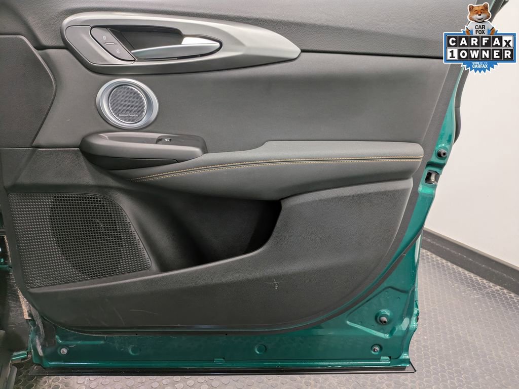 Used 2025 Alfa Romeo Tonale w/ Premium Package AWD/4WD image 28