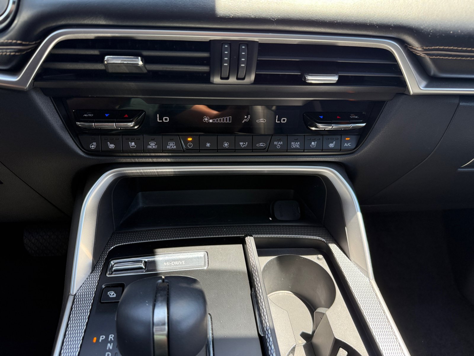 Certified 2024 MAZDA CX-90 Plug-In Hybrid w/ Premium Plus AWD/4WD image 13