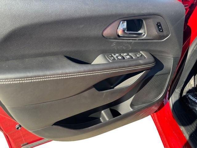 New 2026 Chrysler Pacifica Select image 7