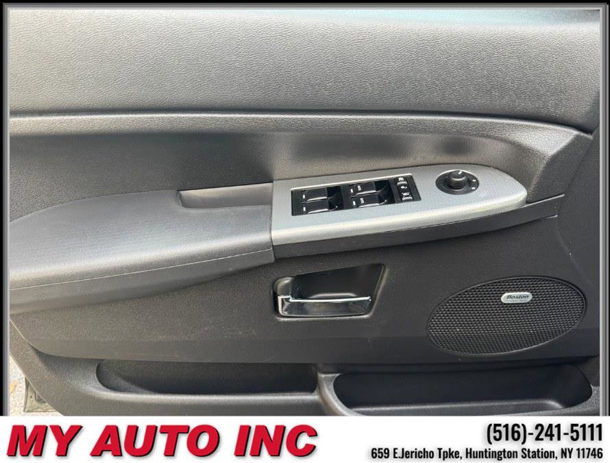 Used 2010 Jeep Grand Cherokee Laredo image 26