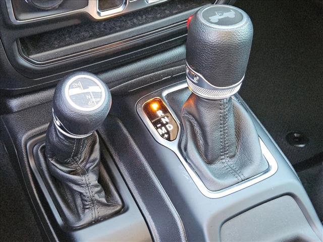 Used 2023 Jeep Wrangler Sport S image 12