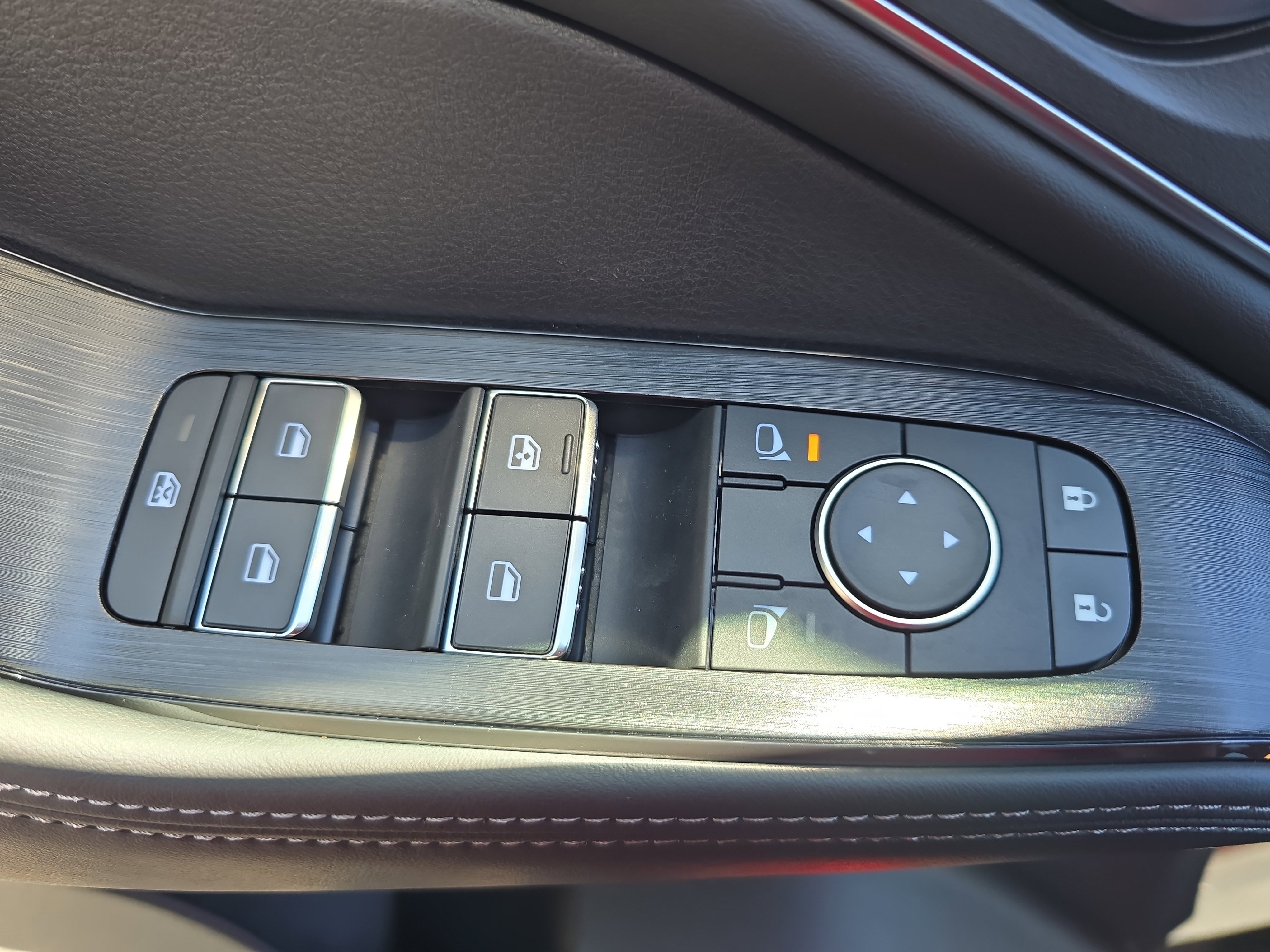 New 2026 Nissan Rogue Platinum image 28
