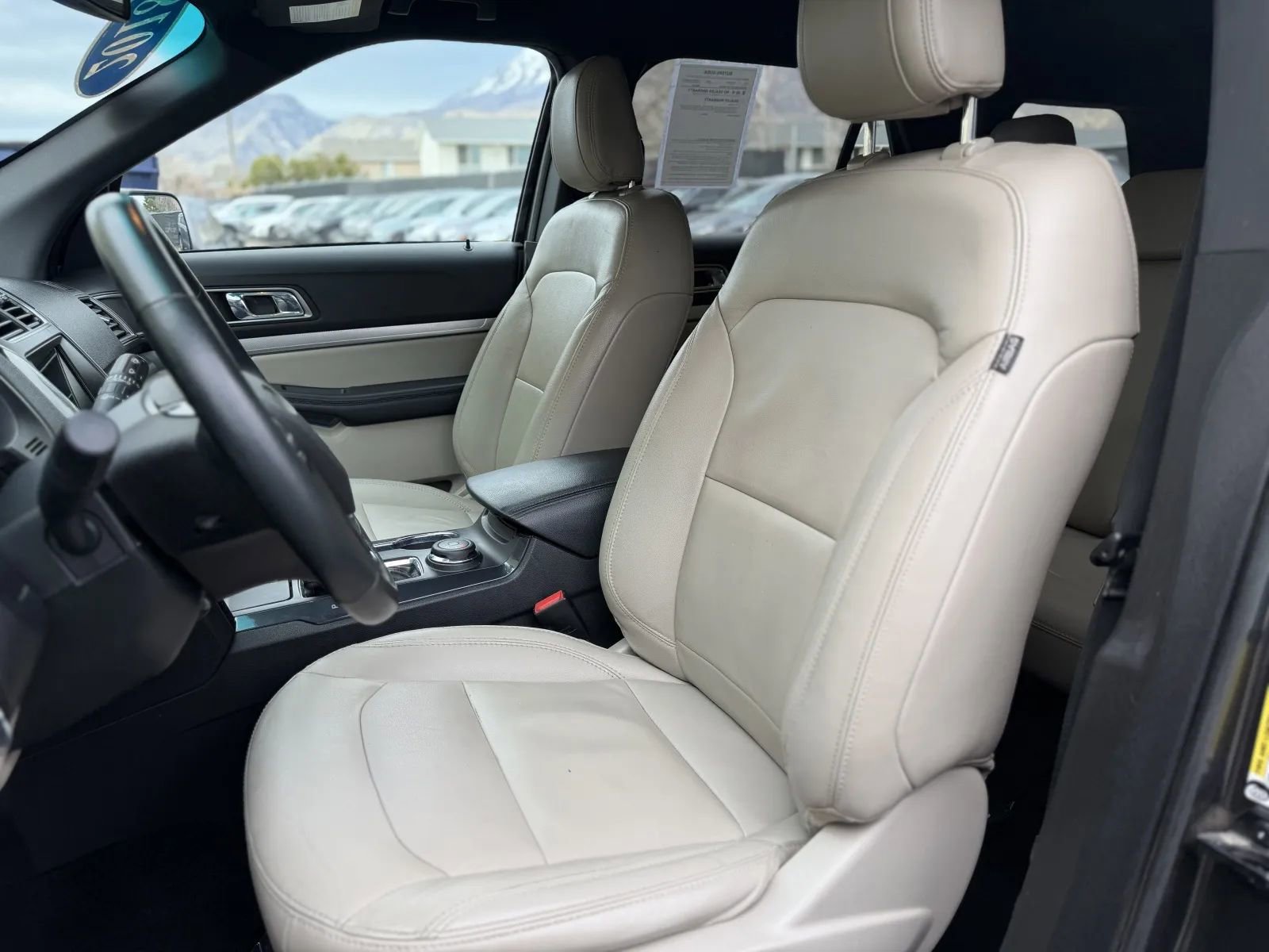 Used 2018 Ford Explorer XLT w/ Equipment Group 202A image 15