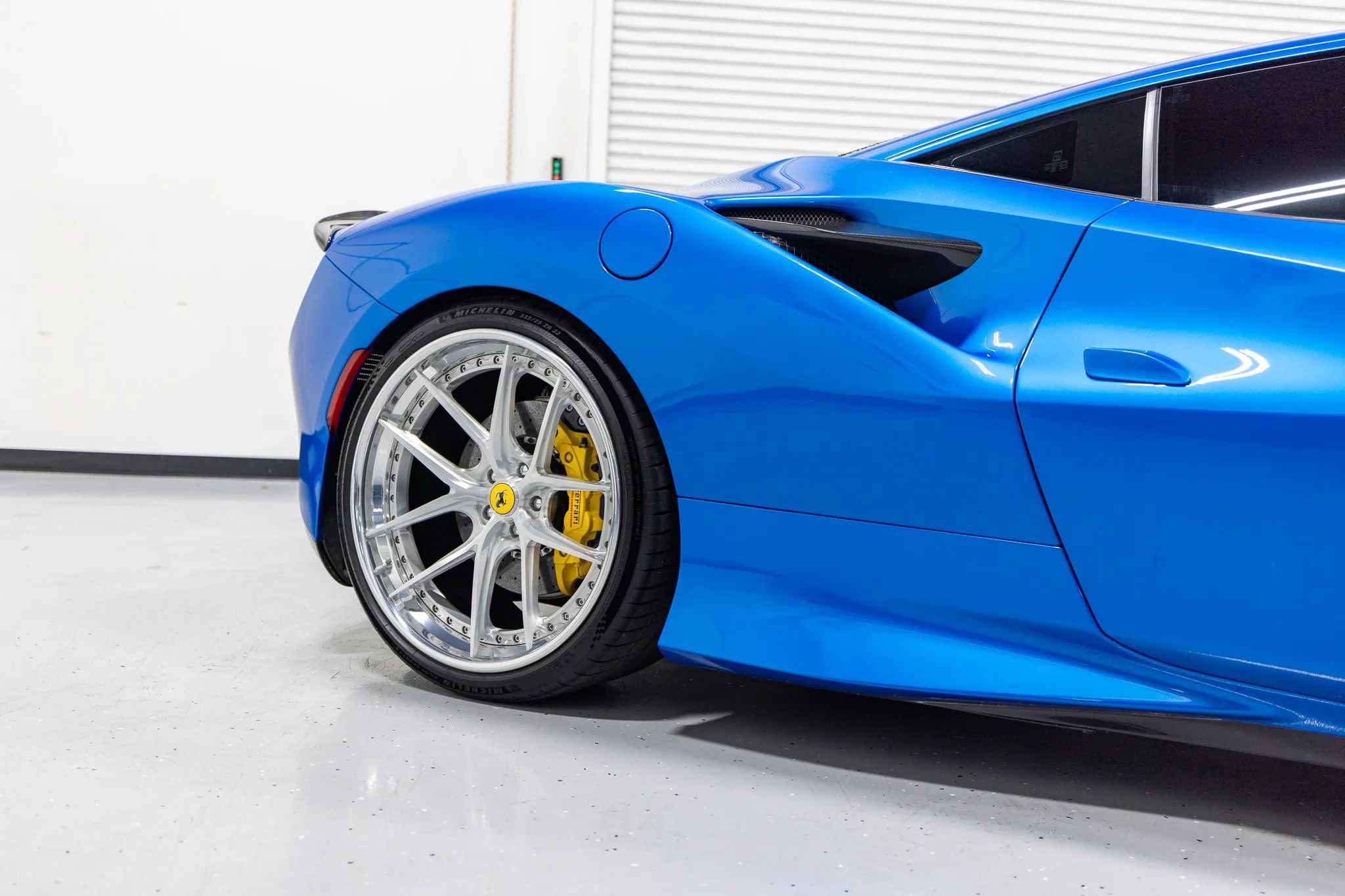 Used 2020 Ferrari F8 Tributo RWD image 28