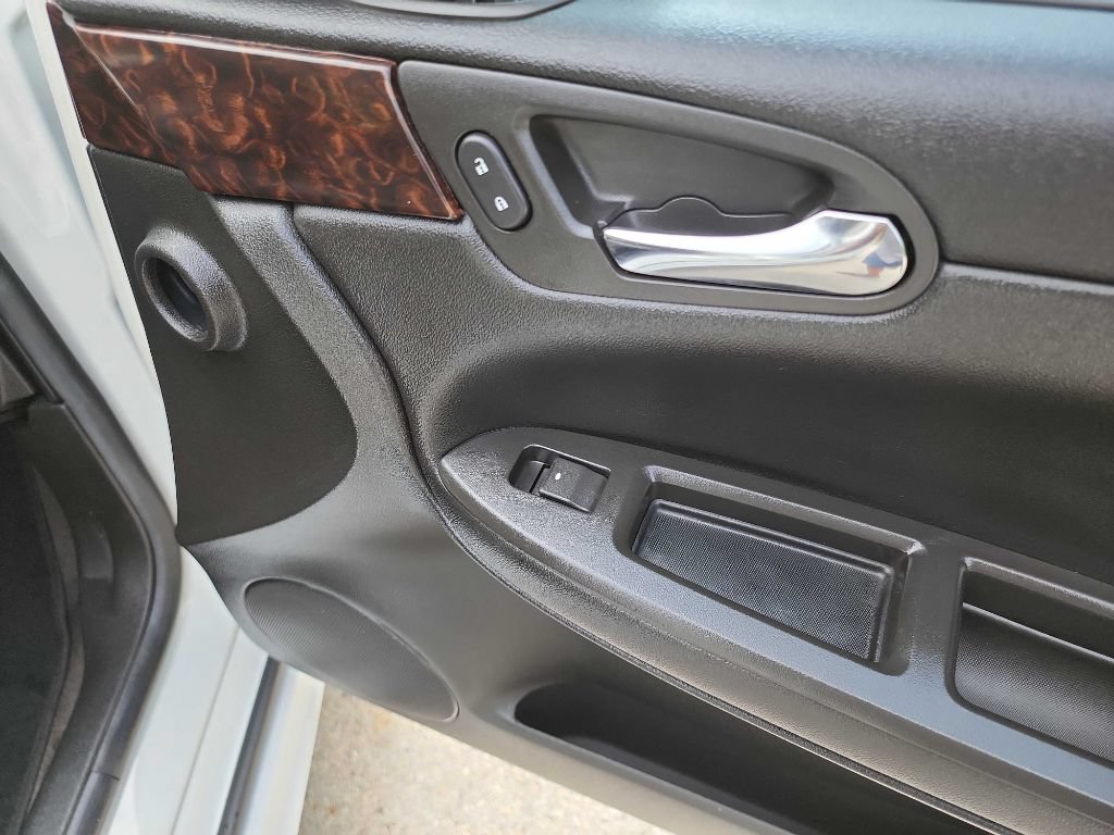 Used 2014 Chevrolet Impala Limited LS FWD image 25