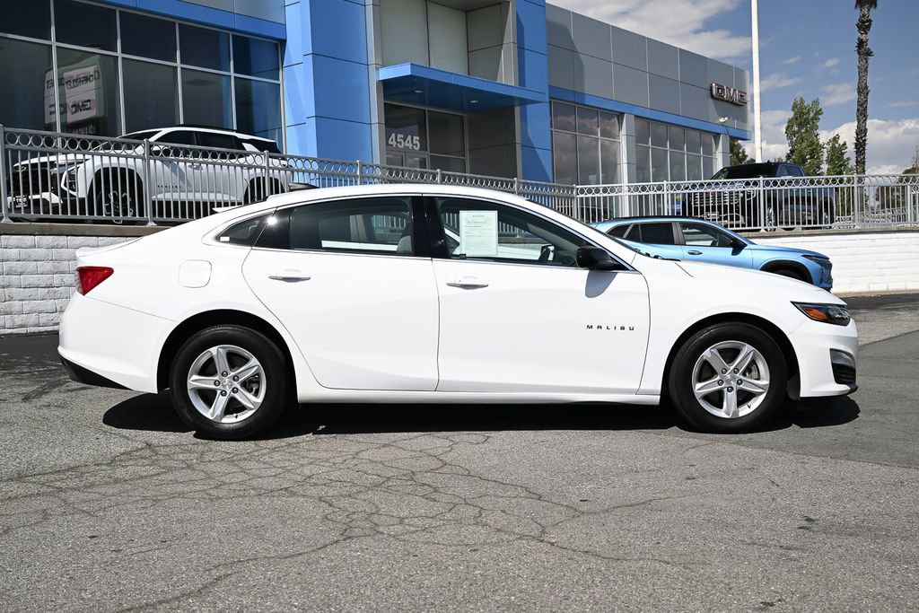 Used 2023 Chevrolet Malibu LS FWD image 4