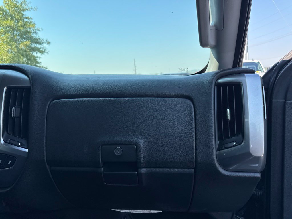 Used 2017 Chevrolet Silverado 1500 LT w/ All Star Edition AWD/4WD image 18