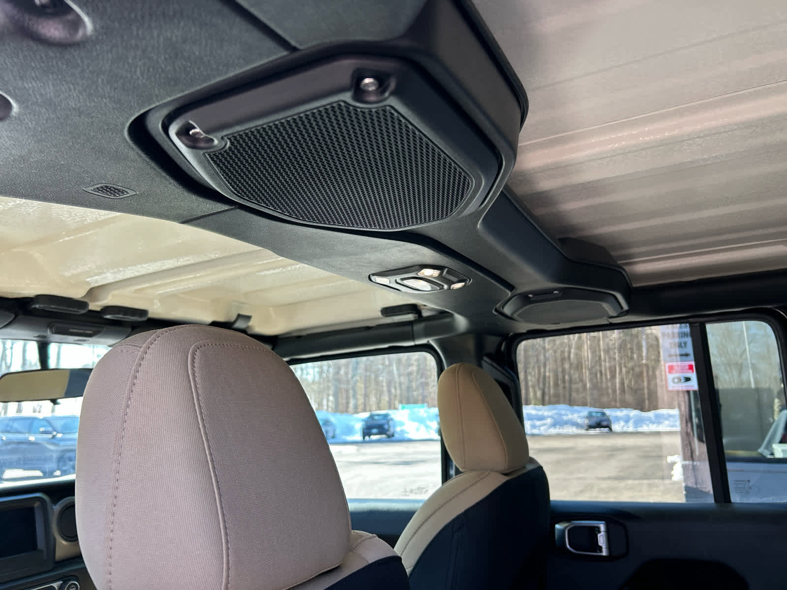 Used 2023 Jeep Wrangler Unlimited w/ Cold Weather Group image 35