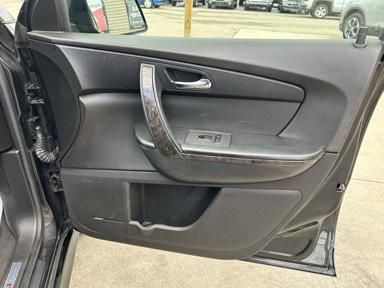 Used 2011 GMC Acadia Denali AWD/4WD image 17