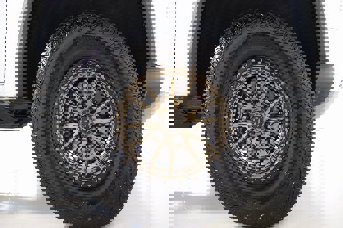 Used 2023 GMC Canyon AT4X image 81