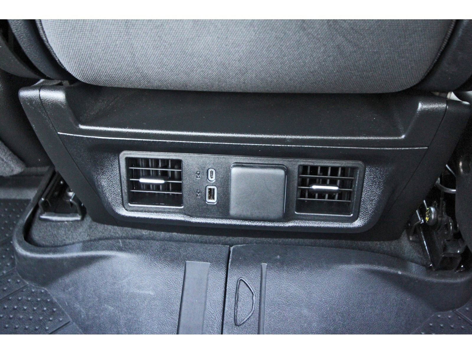 Used 2025 Chevrolet Silverado 1500 LT image 14