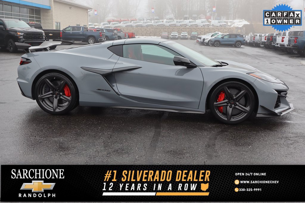 Used 2025 Chevrolet Corvette Z06 w/ Z07 Performance Package video 1
