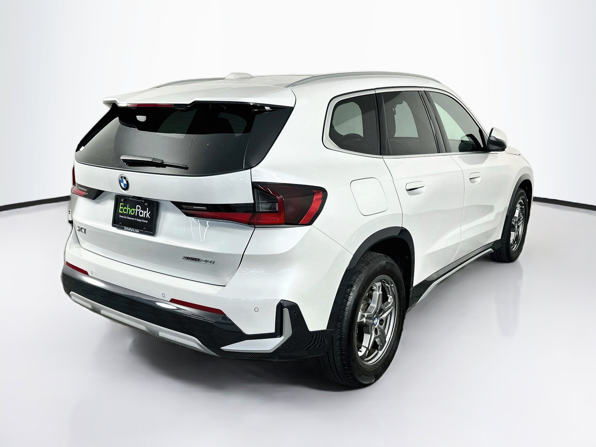 Used 2025 BMW X1 xDrive28i AWD/4WD image 9