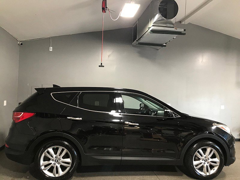 Used 2013 Hyundai Santa Fe Sport 2.0T w/ Technology Pkg image 2