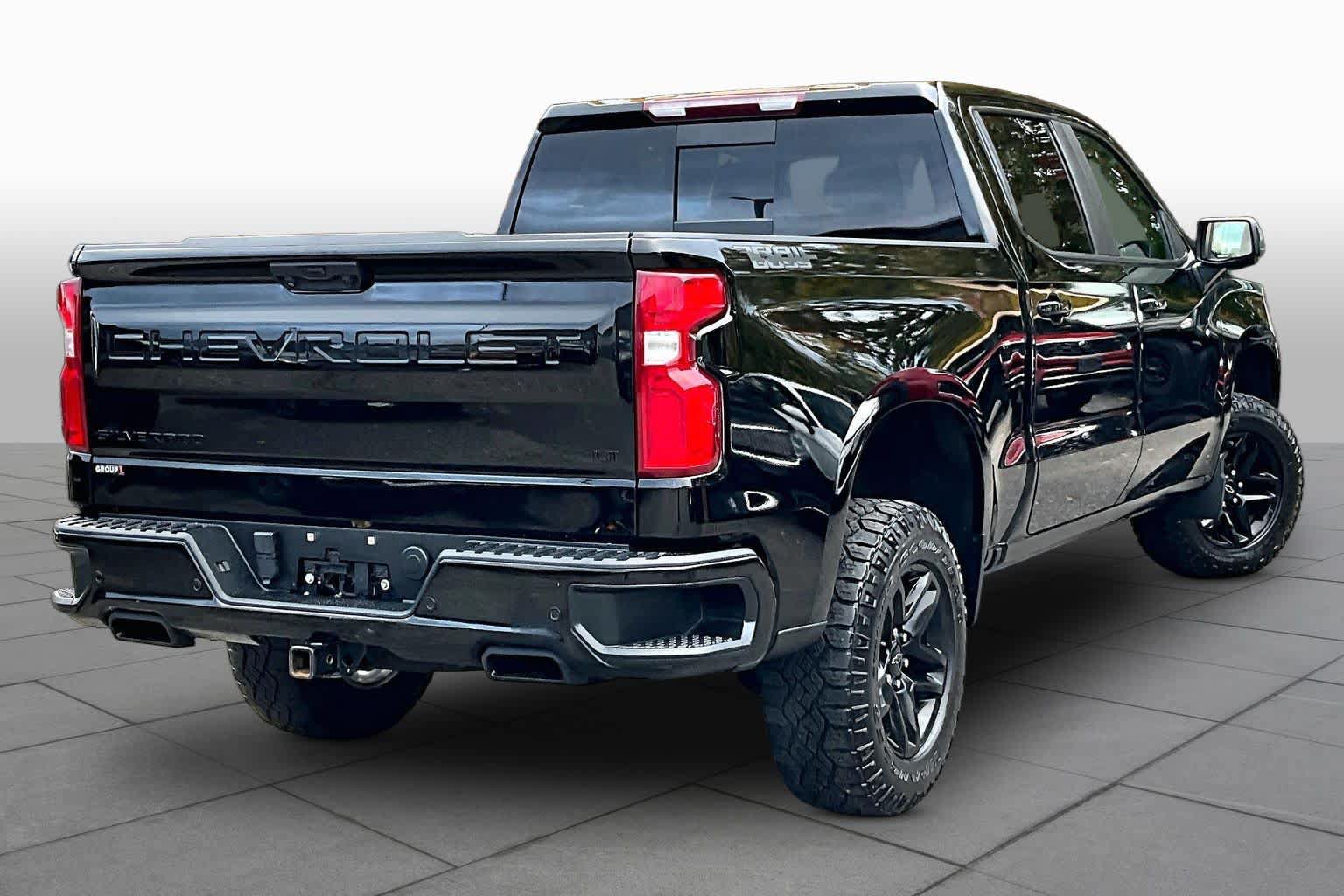 Used 2022 Chevrolet Silverado 1500 LT Trail Boss w/ LT Trail Boss Premium Package AWD/4WD image 13