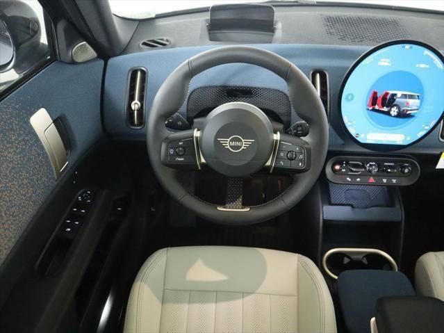 New 2025 MINI Cooper Countryman SE w/ Comfort Package Max AWD/4WD image 10