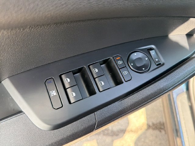 New 2027 Kia Sportage S FWD image 17