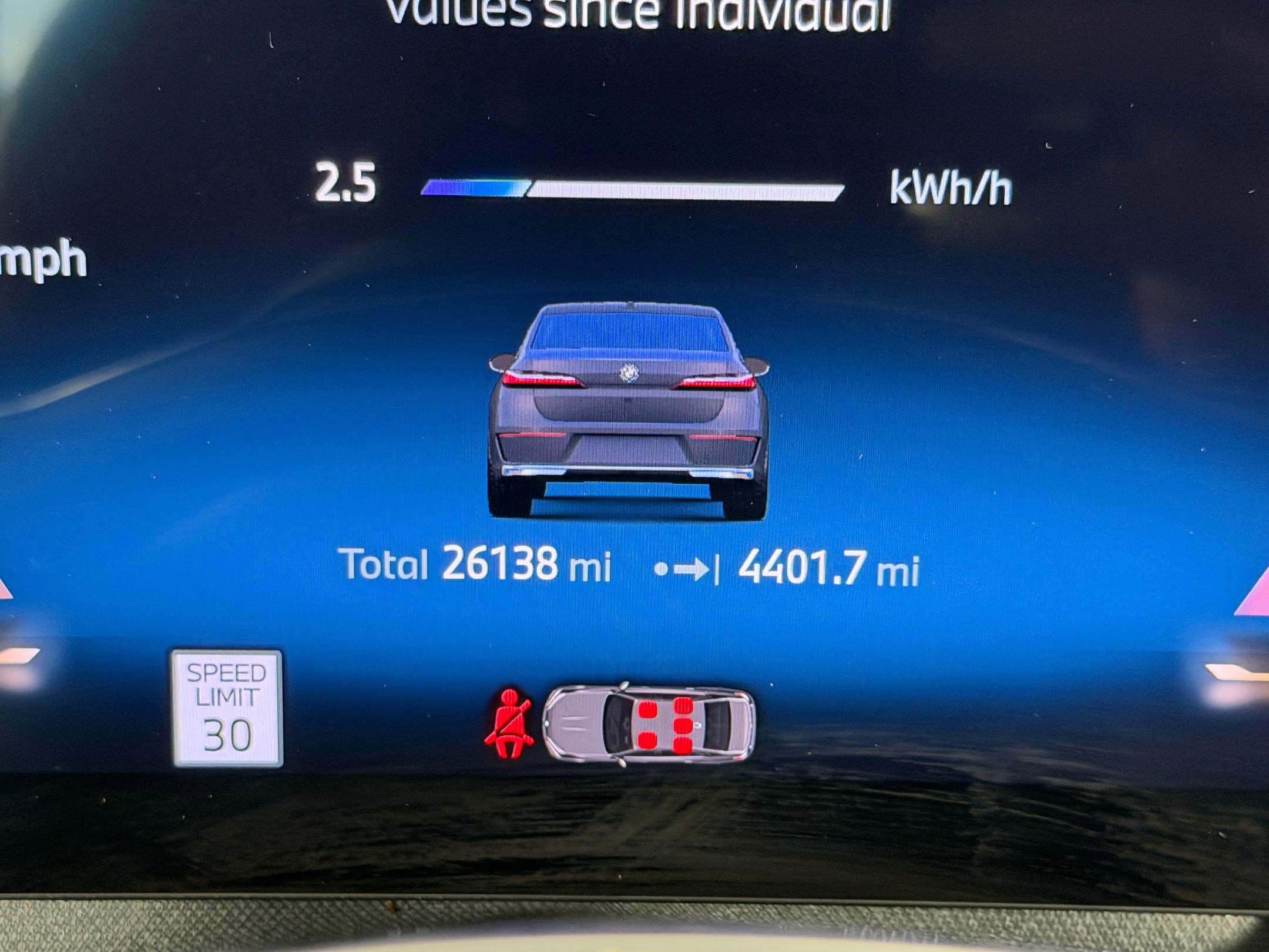 Used 2023 BMW i7 xDrive60 AWD/4WD image 28